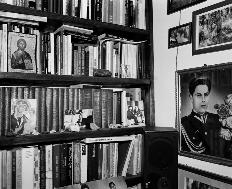 © Monika Orpik - Image from the Neighbours photography project