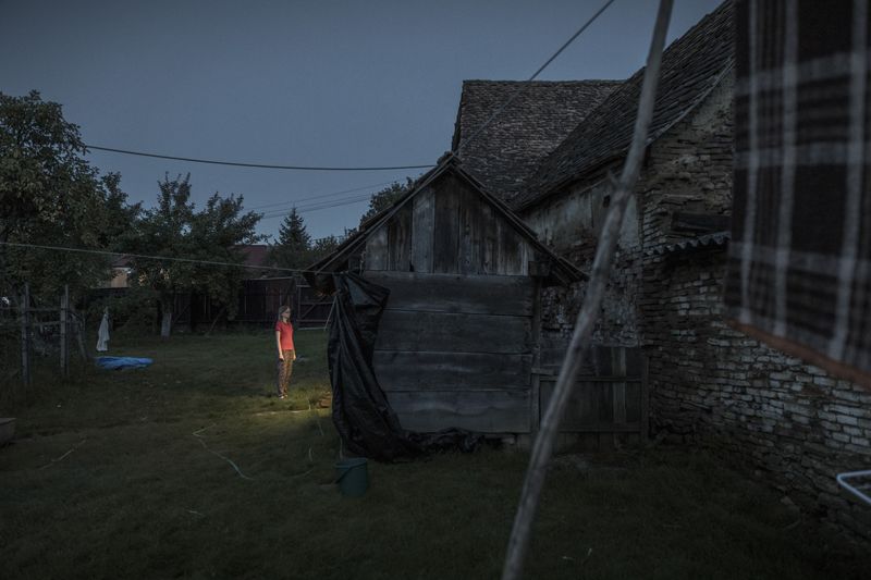 © Davide Bertuccio - Image from the Across the river's flow photography project