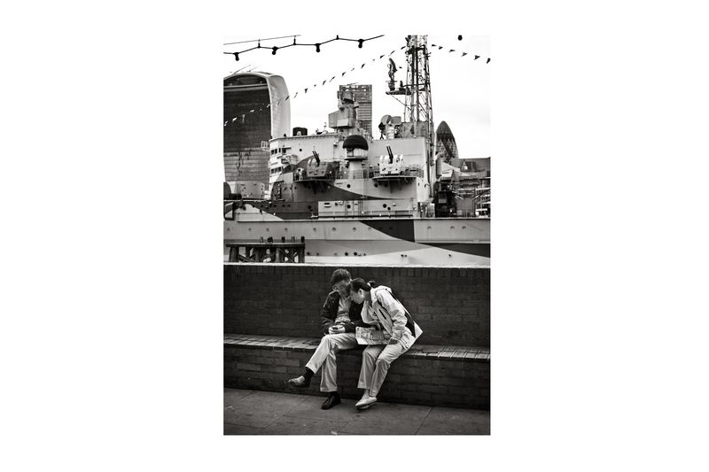 © luis barta - Image from the Visiting visitors photography project