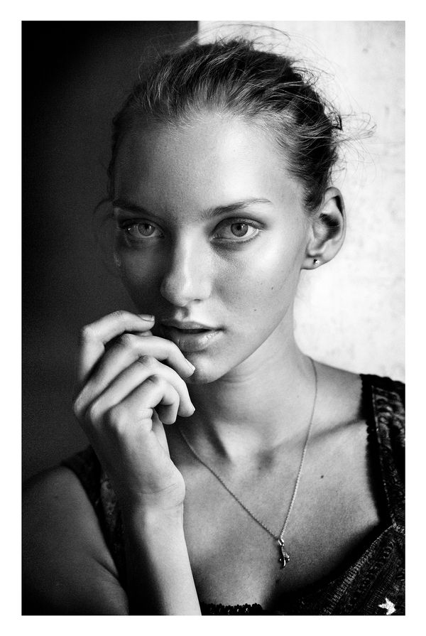 © luis barta - Image from the Angels between us photography project