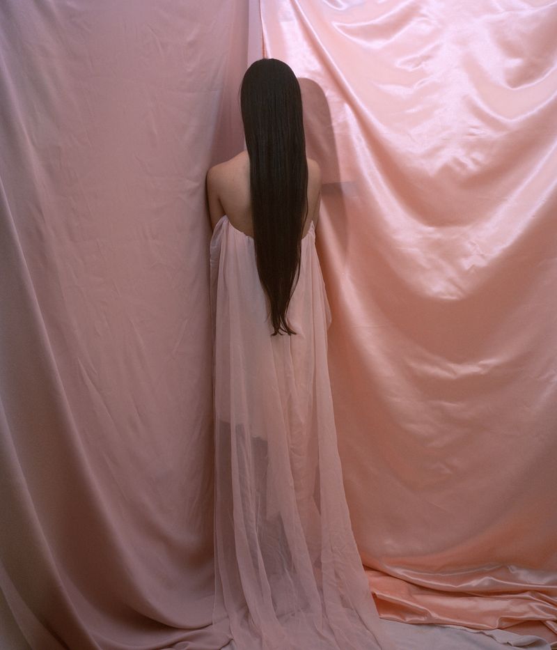 © Maha Alasaker - Image from the FROM BEHIND THE VEIL photography project