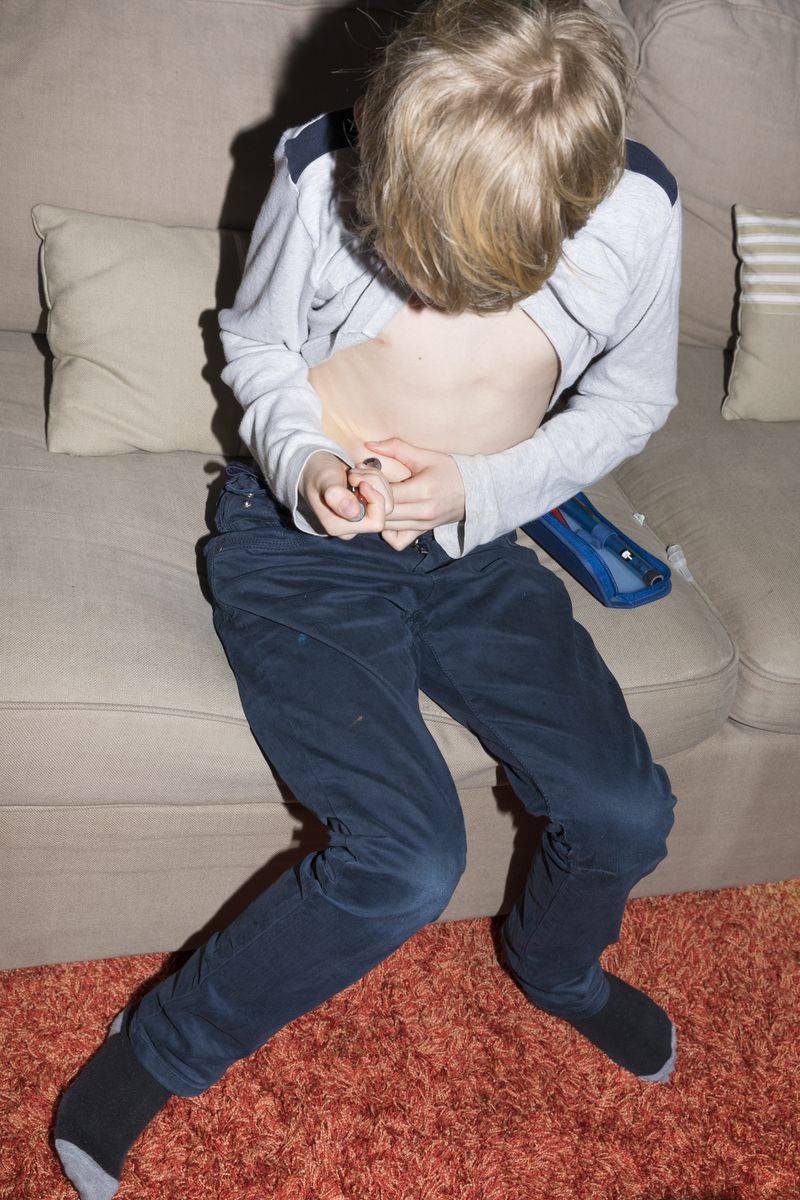 © Céline Alson - M. is diabetic and needs his morning shot. An important step in the morning routine.