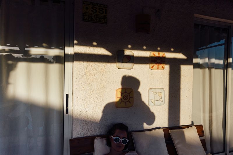 © Gabriel Carpes - Sister and I, waiting to go to dinner