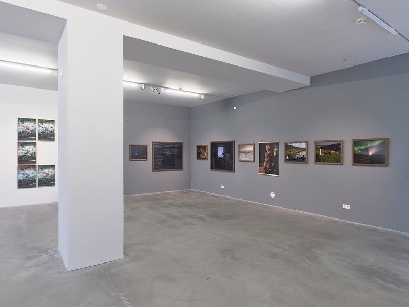 © Grażyna Siedlecka - AUSNAHMEZUSTAND installation view, courtesy ZAK Zentrum für Aktuelle Kunst, Berlin. Photo by Eric Tschernow