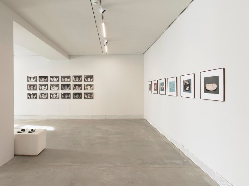 © Grażyna Siedlecka - AUSNAHMEZUSTAND installation view, courtesy ZAK Zentrum für Aktuelle Kunst, Berlin. Photo by Eric Tschernow