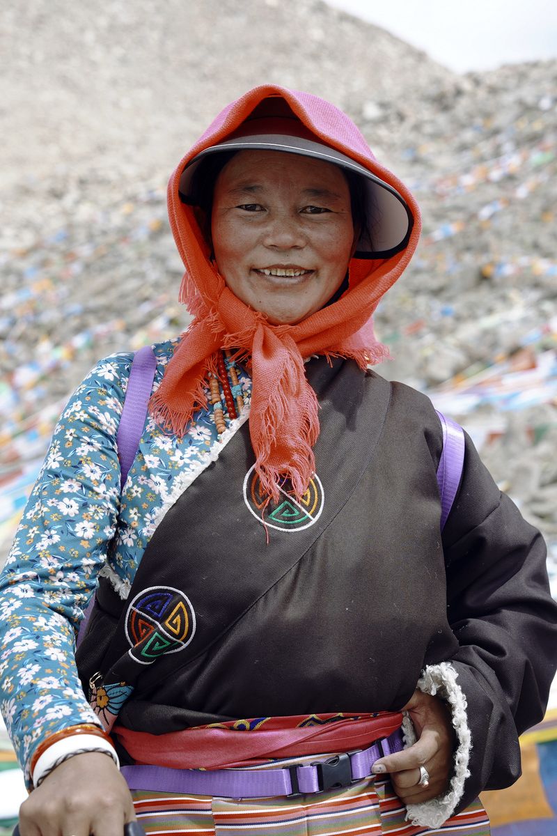 © yingying gao - Glass mountain