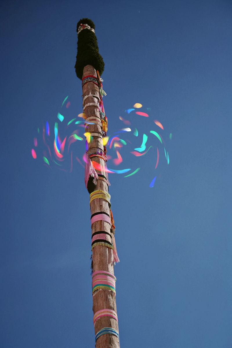 © yingying gao - Glass mountain