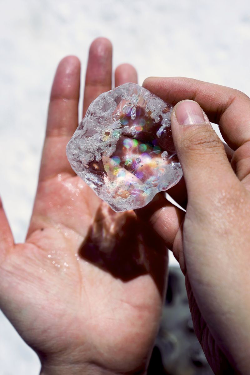 © yingying gao - Glass mountain