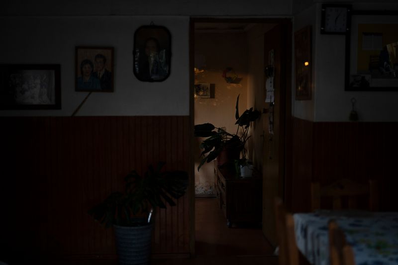 © Eric Allende - Dining room in the home of Emilse Muñoz and Alfredo González, where the entire family lived during the dictatorship.