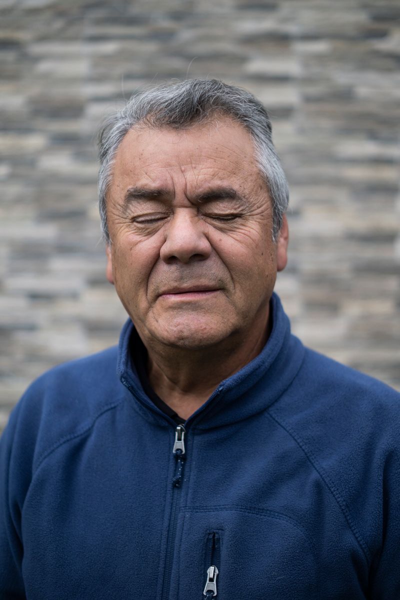 © Eric Allende - Portrait of Miguel González (67), after being interviewed by the research team at his sister Ana's house.