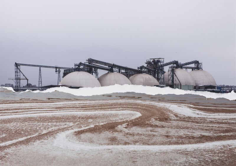 © Elena, Leonidas Kollatou, Toumpanos - Image from the Where do we not belong photography project