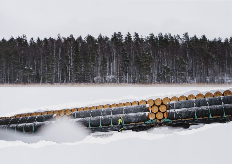 © Elena, Leonidas Kollatou, Toumpanos - Image from the Where do we not belong photography project