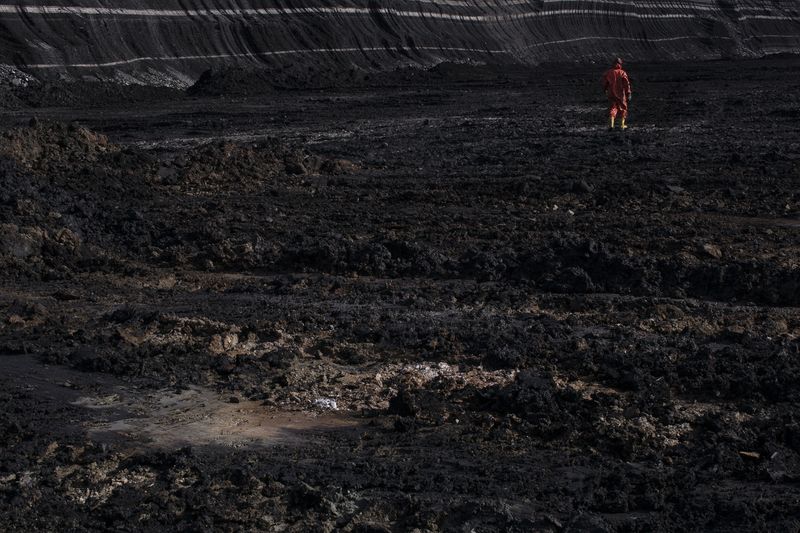 © Elena, Leonidas Kollatou, Toumpanos - Image from the Ten thousand suns photography project