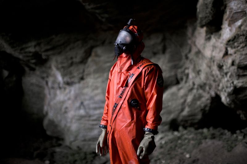 © Elena, Leonidas Kollatou, Toumpanos - Image from the Ten thousand suns photography project