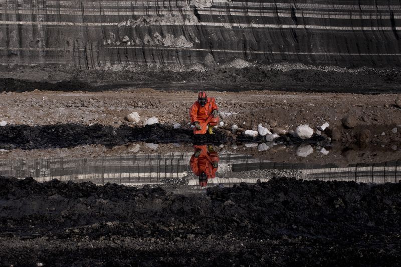 © Elena, Leonidas Kollatou, Toumpanos - Image from the Ten thousand suns photography project