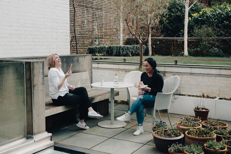 © Sarah Chandy - 11:30 Snacks, sandwich and cigarette breaks are snatched in between times.