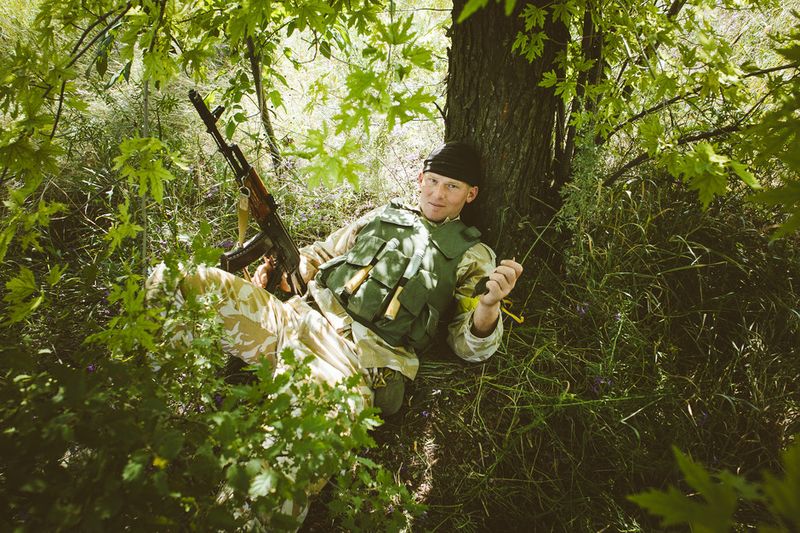 © Alexander Vasukovich - Image from the War among sunflowers. Volunteers of Donbass photography project