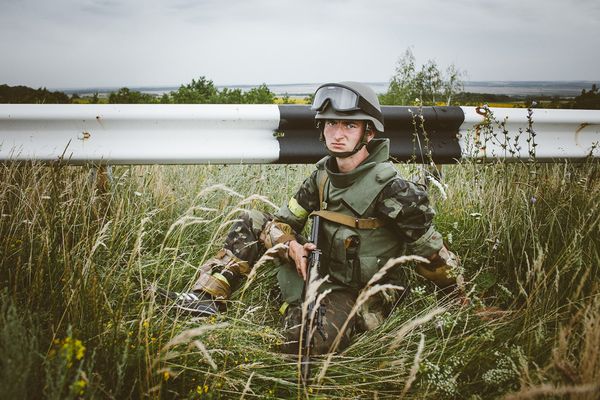 © Alexander Vasukovich - Image from the War among sunflowers. Volunteers of Donbass photography project