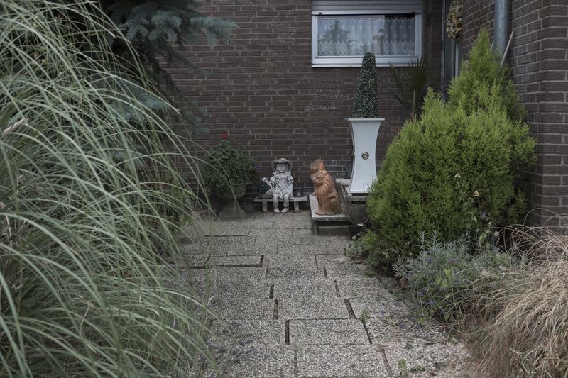 © Vera Loitzsch - Image from the Rohtse Lang, Coyote Karl un dä Moppe Chris photography project