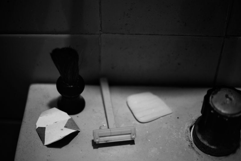 © Valeria Sigal - 9 days have passed since my grandfather died. Pasaron 9 días desde que mi abuelo murió.