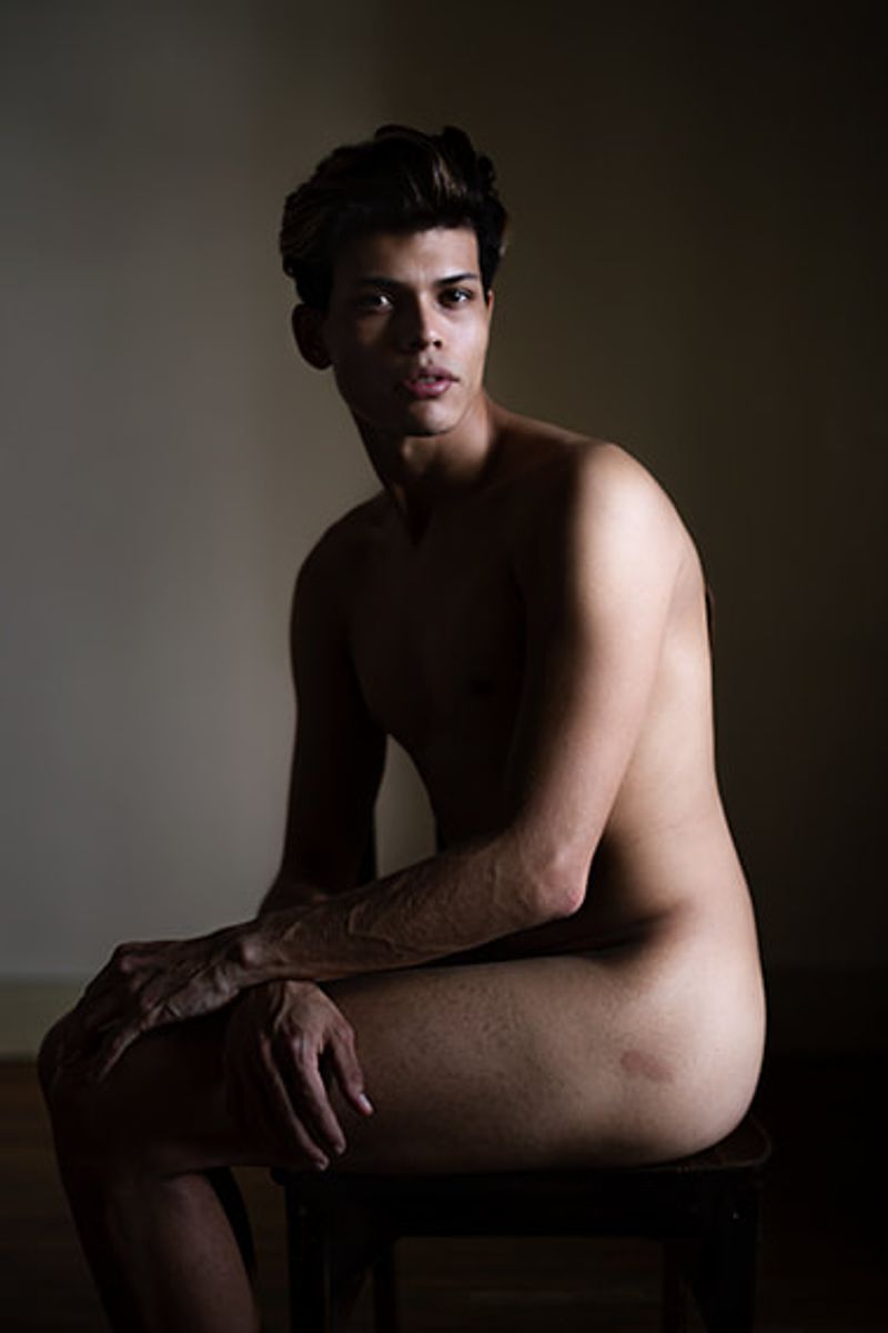 © Valeria Sigal - Image from the sillas cerca photography project