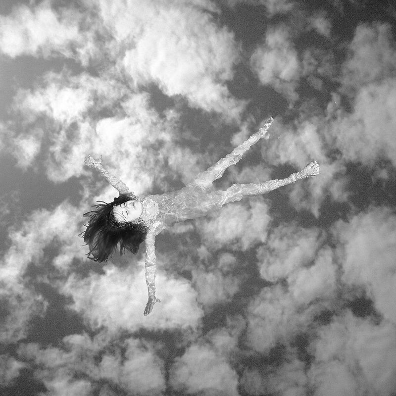 © caterina suzzi - "L'acqua è un luogo nascosto dove vivo una vita spericolata""Water is a hidden place where I live a reckless life"