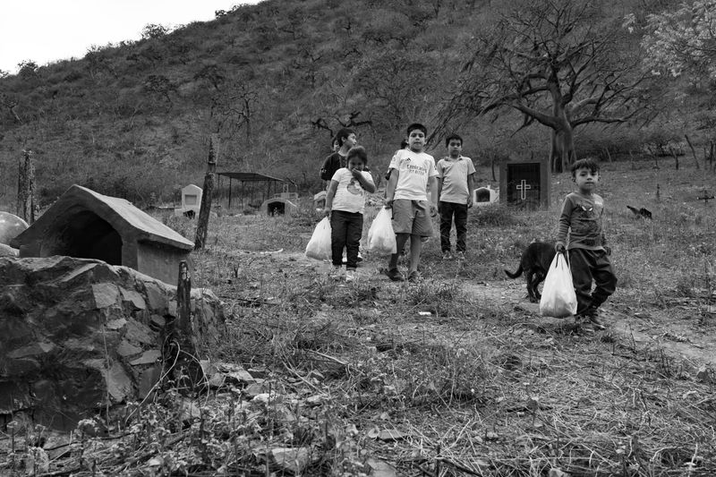 © Samuel Gamio - Image from the The grandpa and Tondopa photography project