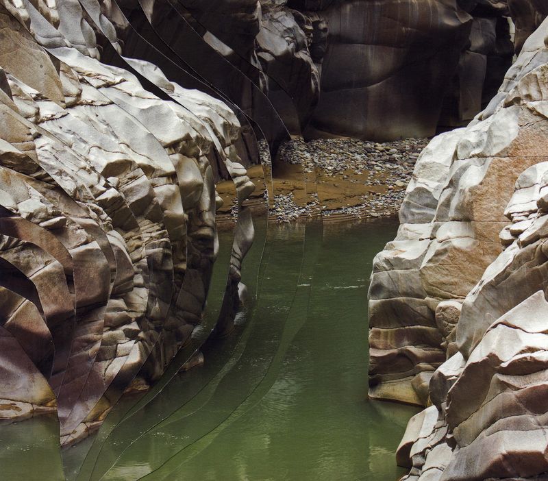 © Emilio Fuentes Traverso - Image from the Neotectónica photography project