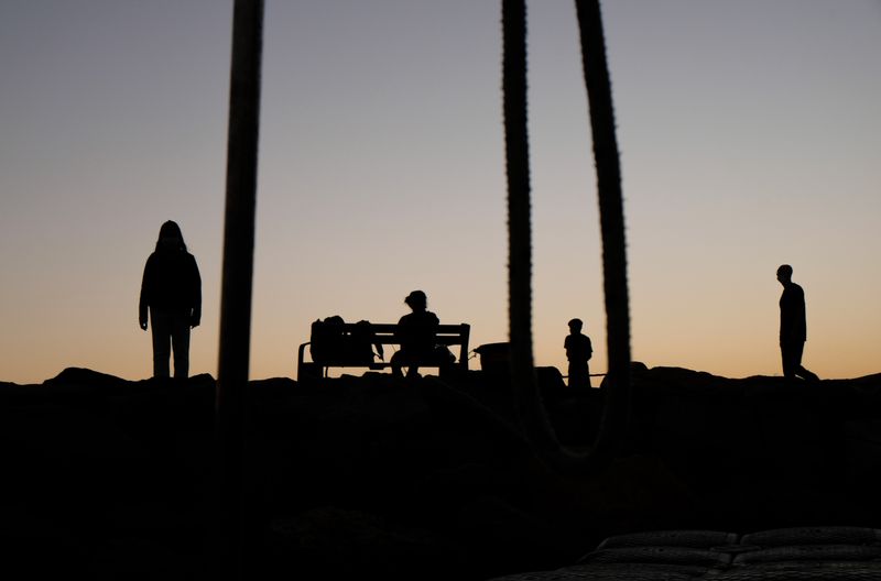 © sassy horesh - Image from the Reflections of a silhouette photography project