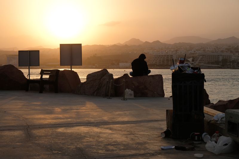 © sassy horesh - Image from the Reflections of a silhouette photography project