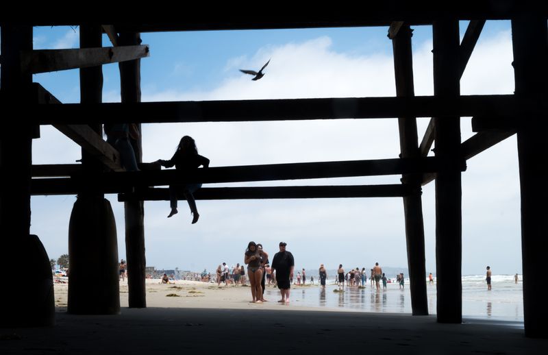 © sassy horesh - Image from the Reflections of a silhouette photography project