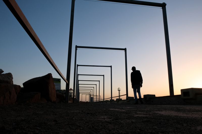 © sassy horesh - Image from the Reflections of a silhouette photography project