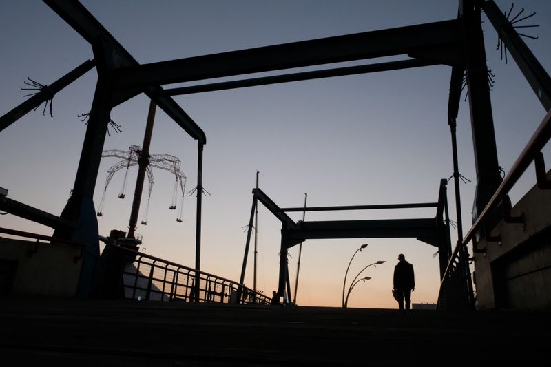 © sassy horesh - Image from the Reflections of a silhouette photography project