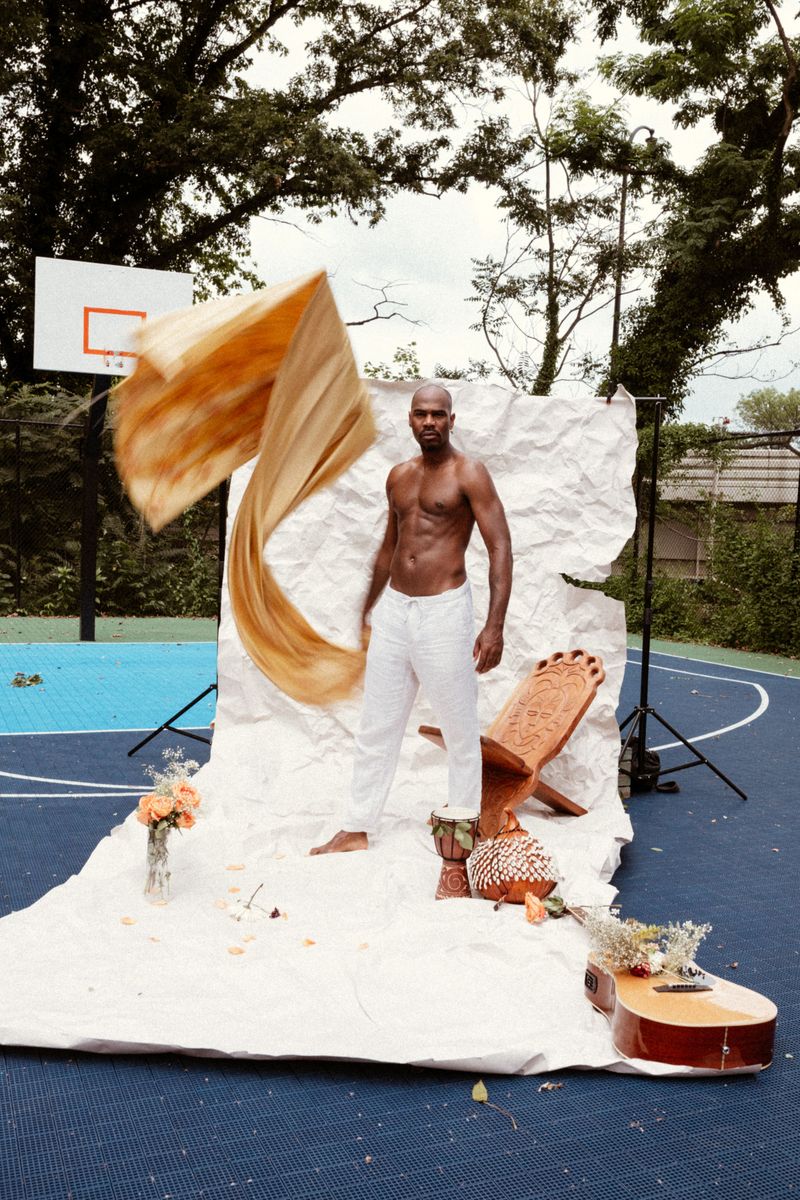 © shakira hunt - Akin