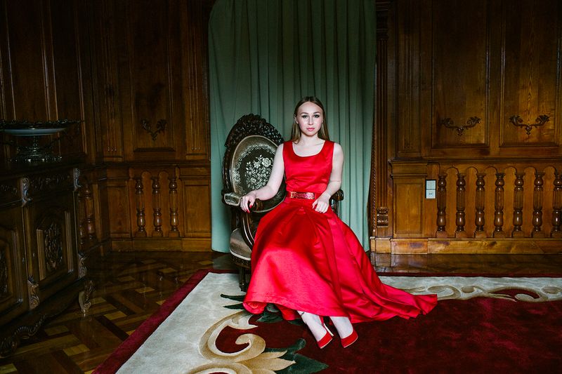 © Ksenia Kuleshova - Abkhazia, Sukhum, 11/05/2016 Aditsa Tsikytania, a socialite, fashion blogger, and lawyer in her living room.