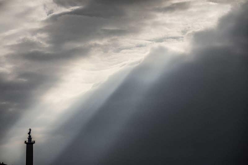© Nina Varumo - Image from the Women at Sea - breaking waves photography project