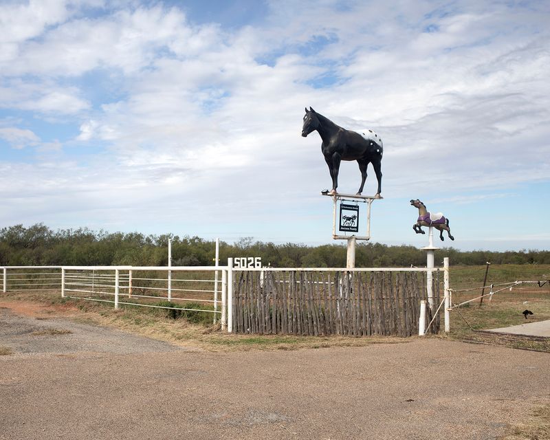 © Hanne Van Assche - Image from the Somewhere in the middle photography project