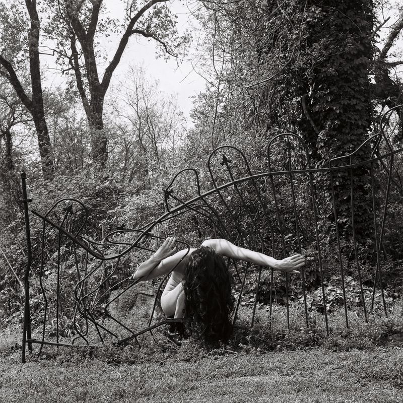 © Amanda Casey Ray - Image from the Belle Mélancolie photography project