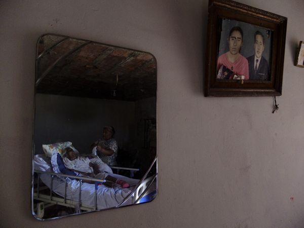 © Joel Luna Prado - Image from the A little story about the Prados: Dialogue about Thanatos photography project