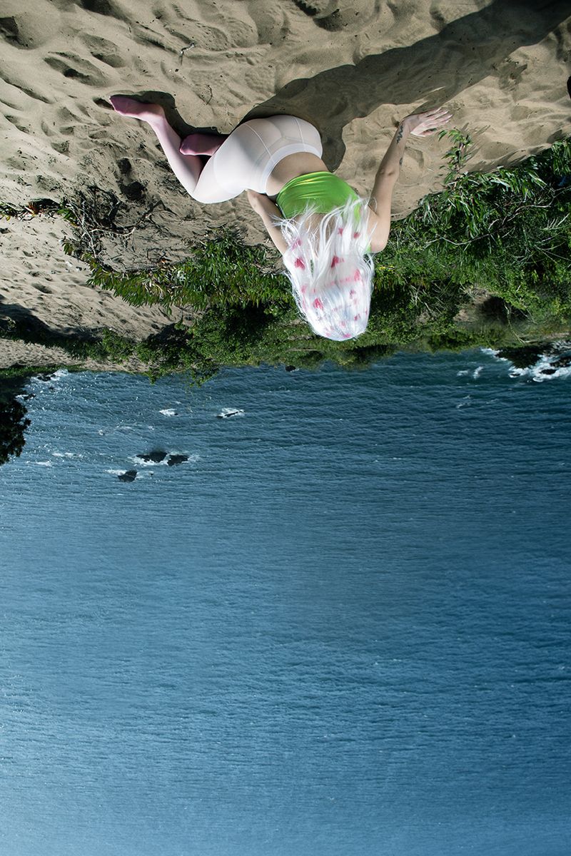 © Libertad Acosta Barreto - Image from the Olvídame photography project