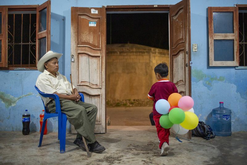 © Danny Alveal Aravena - Image from the Tihosuco photography project