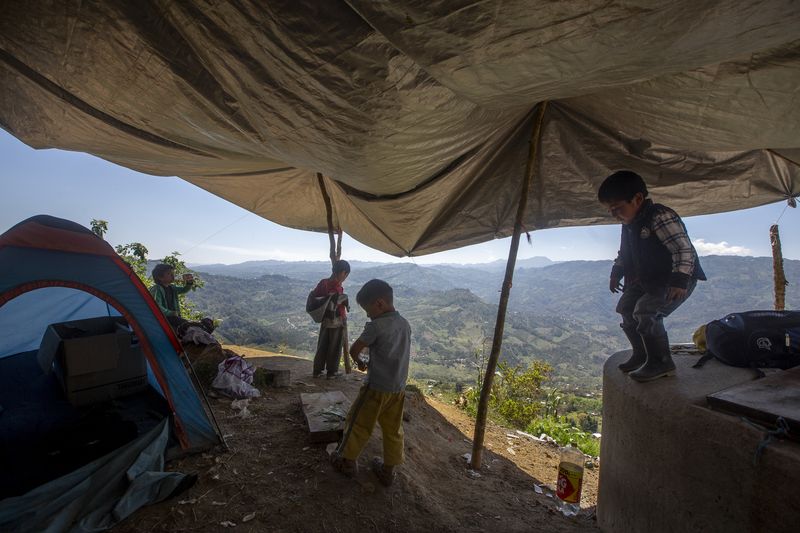 © Danny Alveal Aravena - Image from the Tsotzils in Forced Displacement photography project