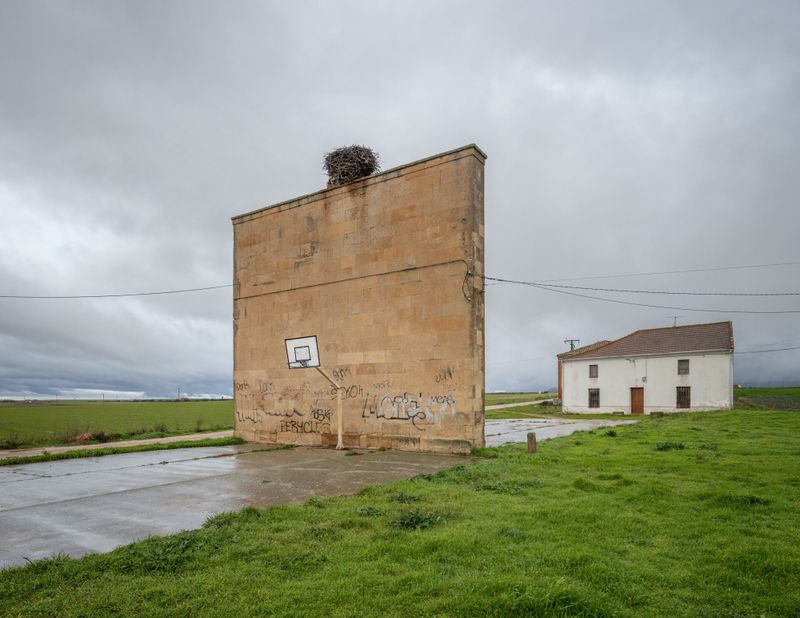 © Gunnar Knechtel - Image from the Fronton Walls in Spanish Villages photography project