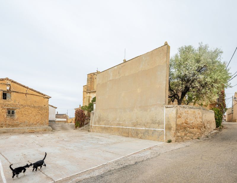 © Gunnar Knechtel - Image from the Fronton Walls in Spanish Villages photography project