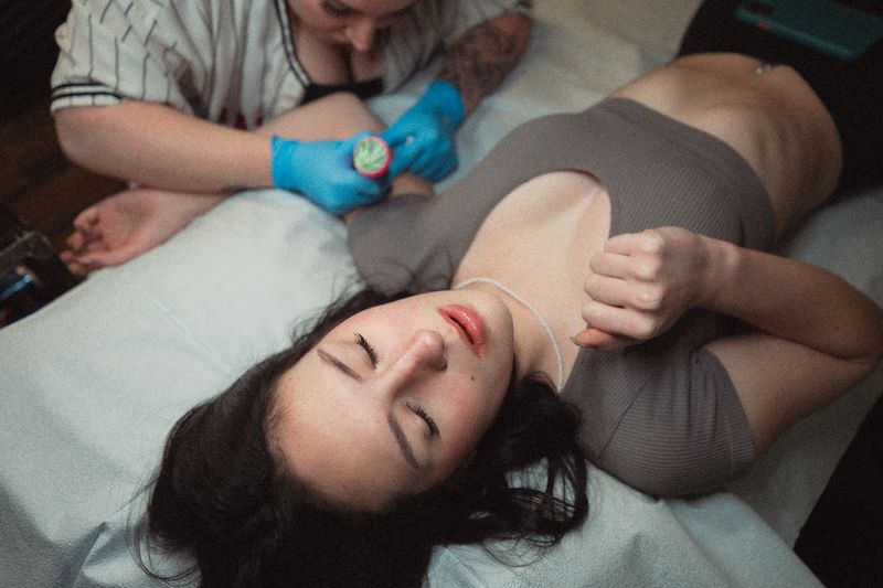 © Bobbi Barbarich - Image from the At Arm's Length photography project
