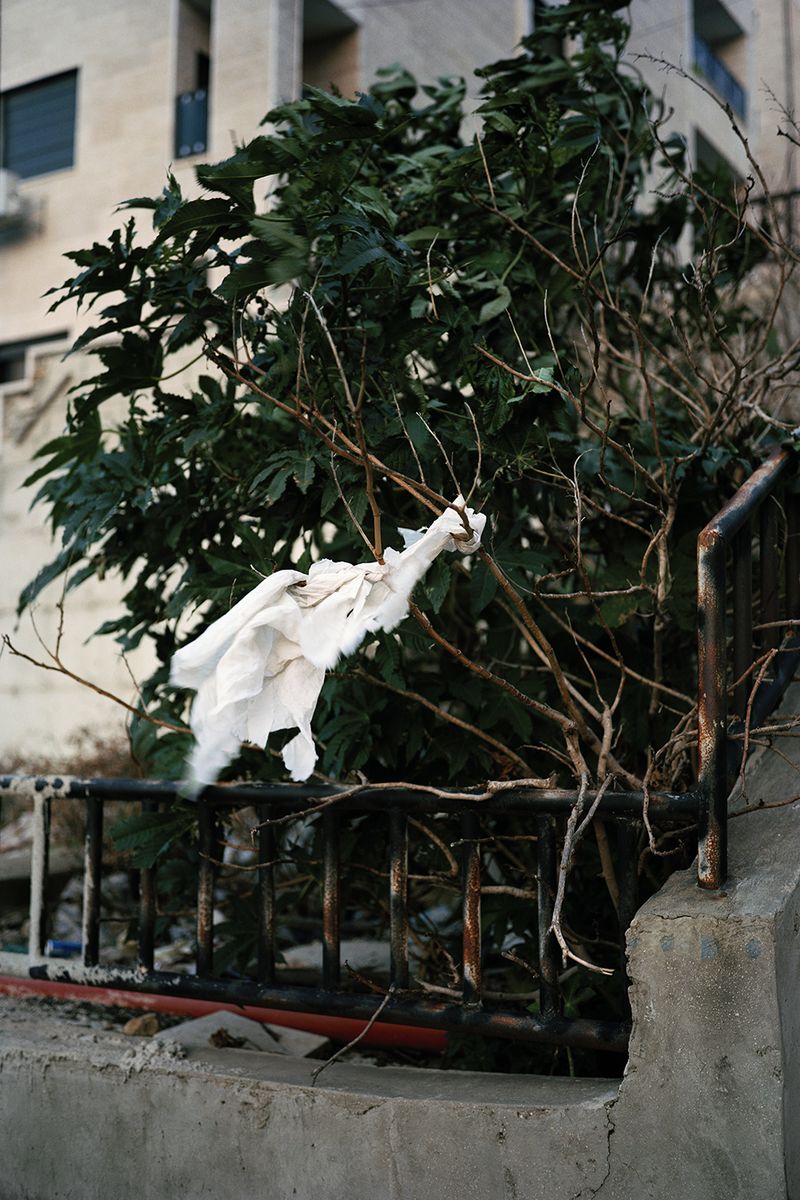 © Gaëtan SOERENSEN - Passer-by. Ramallah. 2022.