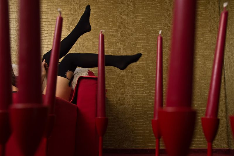 © Stefano Schirato - A model during a show in the Presidential room.