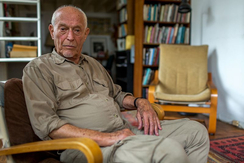 © Susan Rosenberg Jones - Image from the Widowed photography project