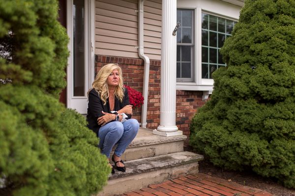 © Susan Rosenberg Jones - Image from the Widowed photography project