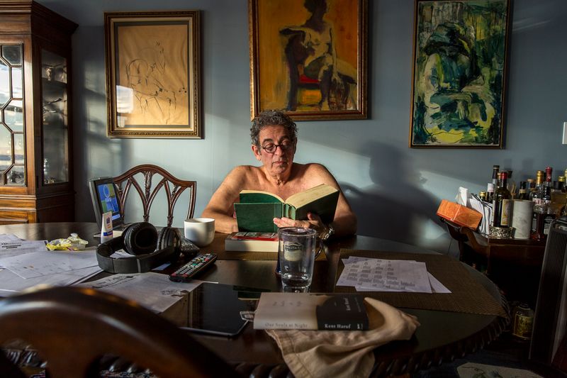 © Susan Rosenberg Jones - Reading